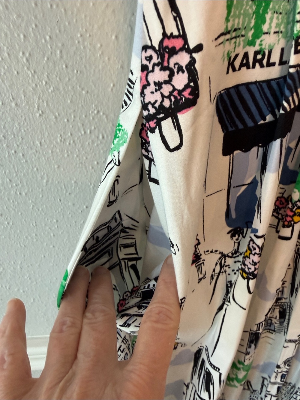 Karl Lagerfeld Paris City Print Poplin Midi Dress (missing belt) - Picture 8 of 15